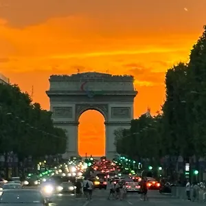 Ponthieu , Paris France